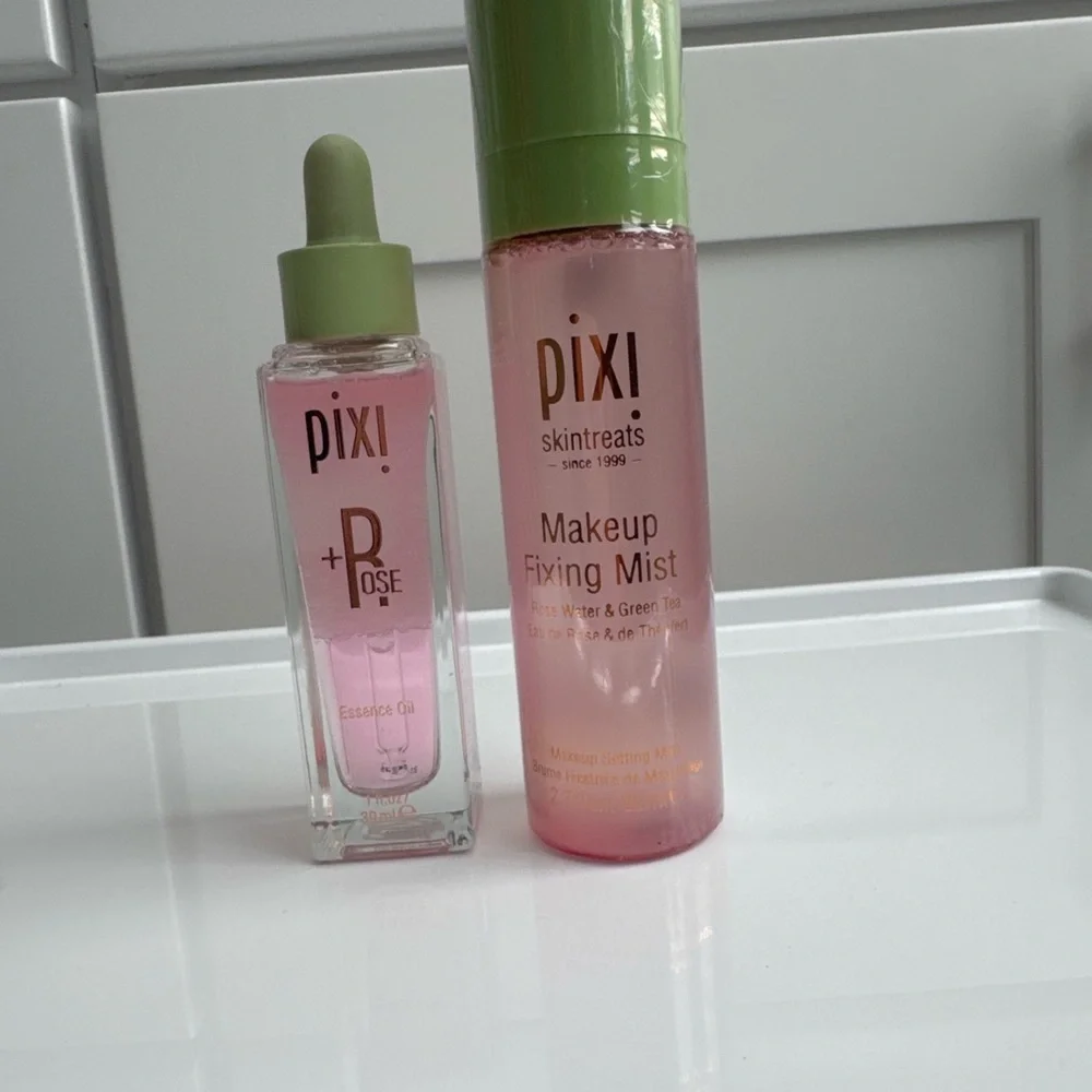 Pixi Beauty Rose Skincare Bundle Essence Oil + Makeup Fixing Mist Glow Prep Set